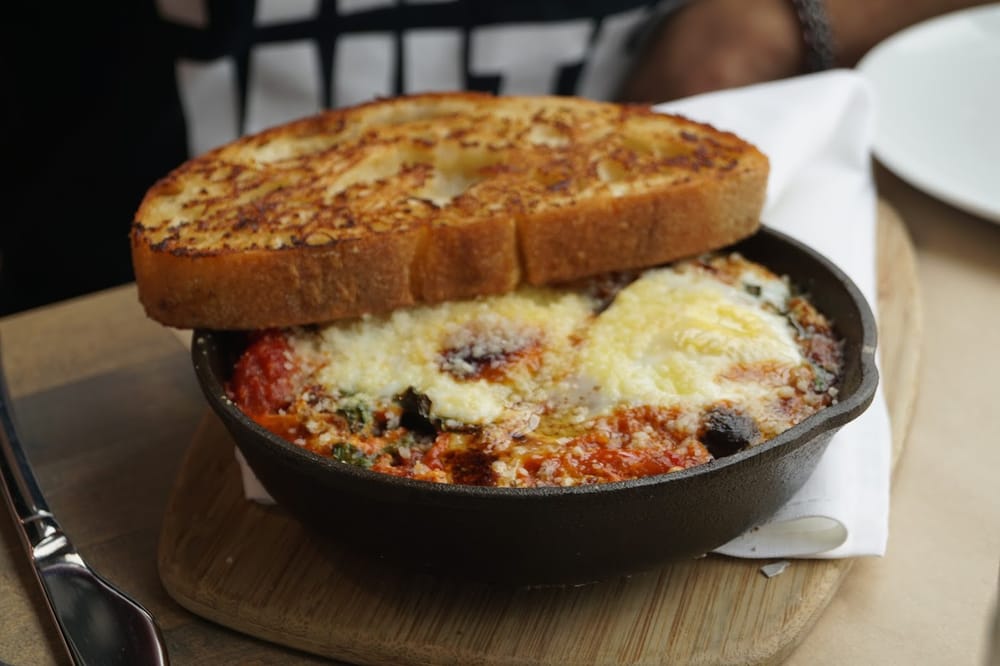 BAKED EGGS