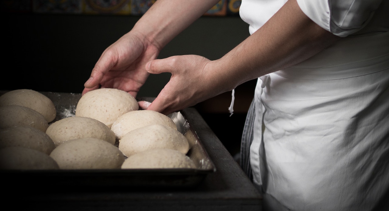 bread hands